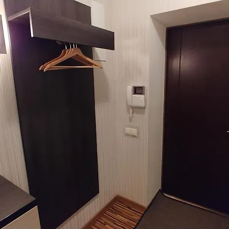 Apartment One Bedroom. Lux. 17 Baseina Str. Near Gulliver *