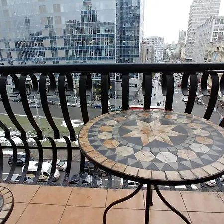 One Bedroom. Lux. 17 Baseina Str. Near Gulliver Apartment *